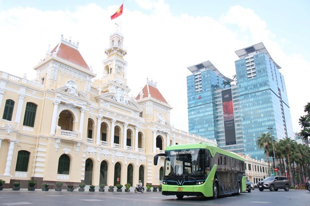 胡志明市将在2022年第一季度内试运行5条电动公交车线路 hinh anh 1