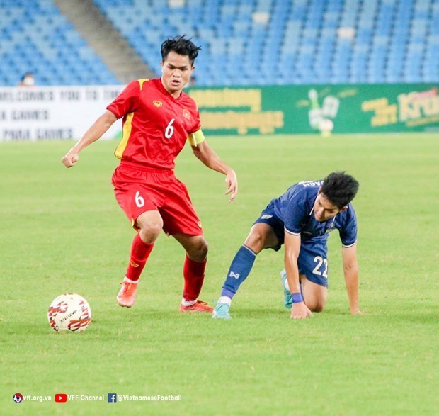 2022年东南亚U23足球锦标赛决赛：越南队1-0击败泰国队夺冠 hinh anh 2
