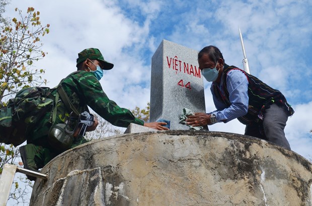 越南得乐省在边境保护工作中发挥全民力量 hinh anh 1