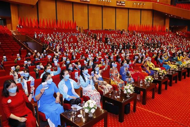 2022年越南妇女第十三次全国代表大会：弘扬越南新时期妇女的美好传统 hinh anh 2