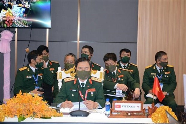 越南出席东盟国防力量司令级会议 hinh anh 1