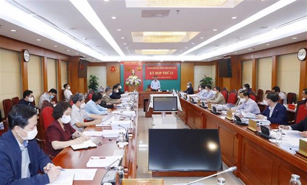 越共中央检查委员会第13次会议：给予涉及越亚科技公司的部分组织和个人纪律处分 hinh anh 1