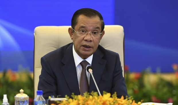 柬埔寨首相宣布将考虑增加战略石油储备 hinh anh 1