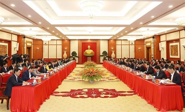 越共中央政治局就关于2011-2020年阶段首都河内发展的决议进行讨论 hinh anh 1