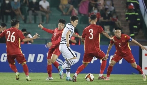 越南U23与韩国U20比赛精彩激烈难分伯仲 hinh anh 2