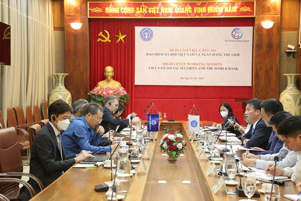 越南社会保险机构与世界银行加强社保和医保领域的合作 hinh anh 1