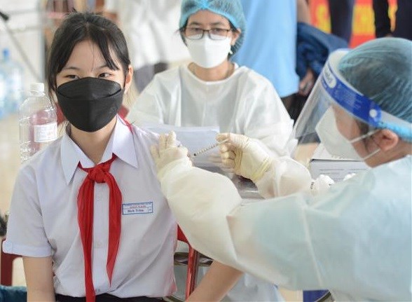 越南全国41个省市已为5岁至12岁以下儿童接种超过374200剂新冠疫苗 hinh anh 1