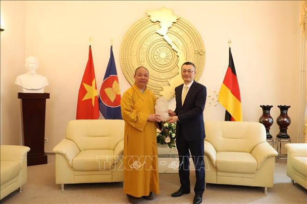越南佛教协会代表团访问德国 hinh anh 2