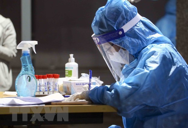 越南4月27日新冠肺炎疫情新增死亡病例降至5例 hinh anh 1
