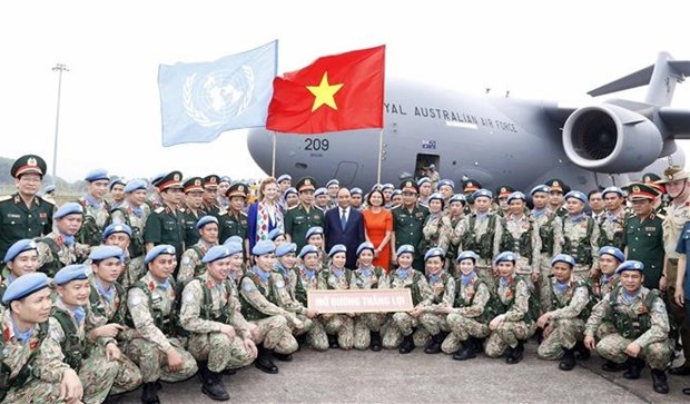 越南国家主席阮春福出席联合国维和部队出征仪式 hinh anh 4