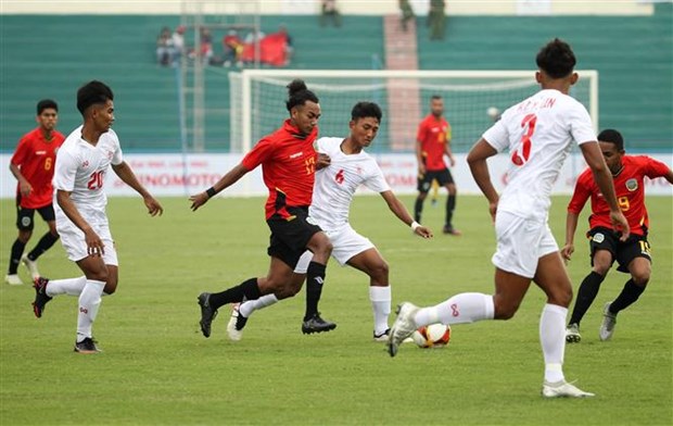 第31届东运会男足比赛：缅甸U23队3:2战胜东帝汶U23队 hinh anh 2