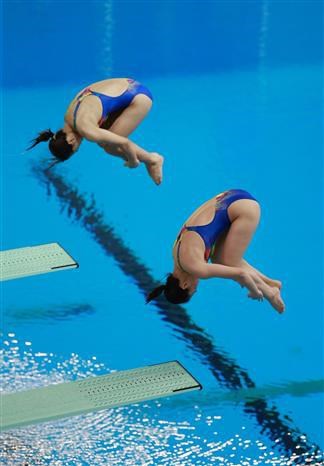 第31届东运会：跳水运动员吴芳梅和梅红幸为越南夺得第二枚银牌 hinh anh 2