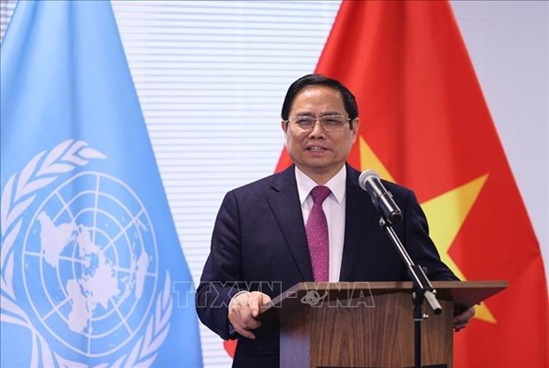 政府总理范明政造访越南常驻联合国代表团 hinh anh 1