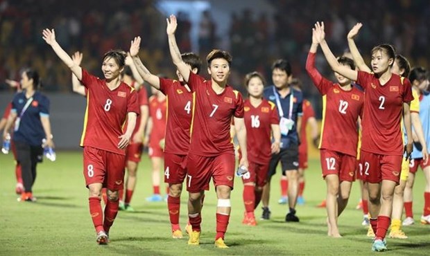 第31届东南亚运动会女足比赛：越南女足队1-0击败缅甸队 在决赛与泰国女足队会师 hinh anh 2