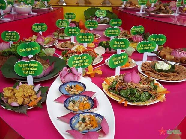 越南200道全部由莲制成的菜获世界记录认证 hinh anh 1