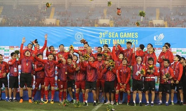 第31届东运会：亚足联和各国足协纷纷向越南足球队发来贺信 hinh anh 1