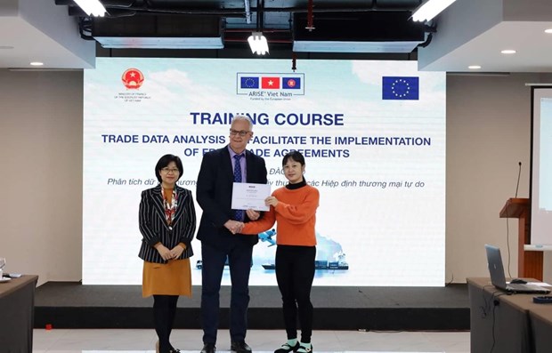 欧盟承诺协助越南政府充分实施EVFTA hinh anh 1
