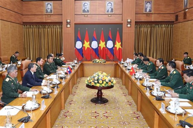 老挝人民军总参谋长坎良•奥萨宋对越南进行正式访问 hinh anh 2