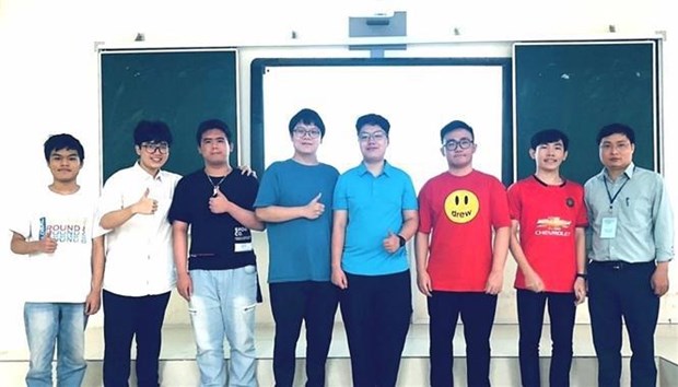 越南学生在2022年亚太地区信息学奥林匹克竞赛中斩获3金4银 hinh anh 1