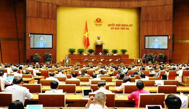 越南第十五届国会第三次会议：国会通过有关2023年监督工作计划的决议 hinh anh 1
