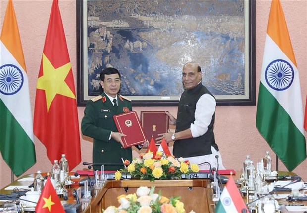 印度国防部长拉杰纳特·辛格对越南进行正式访问 hinh anh 3