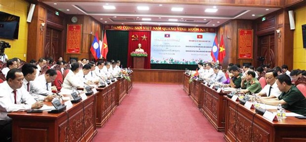 越南广平省和老挝沙湾拿吉省签署合作备忘录 hinh anh 2