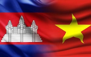 越柬两国领导人互致贺电 庆祝两国建交55周年 hinh anh 1