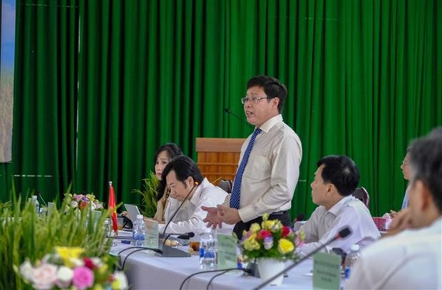 莫桑比克议会议长访问九龙江三角洲水稻研究院 hinh anh 2