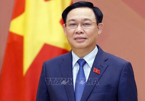 越南国会主席王廷惠访问英国：加强越英政治互信和议会合作 hinh anh 1