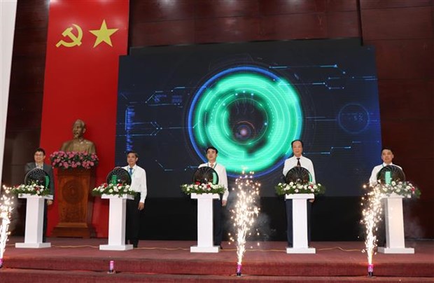 2022年九龙江三角洲地区推进经济发展数字转型周开幕 hinh anh 1