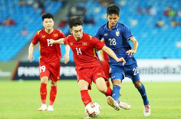 2022年东南亚U19足球锦标赛：越南队以小组第一名晋级半决赛 hinh anh 2