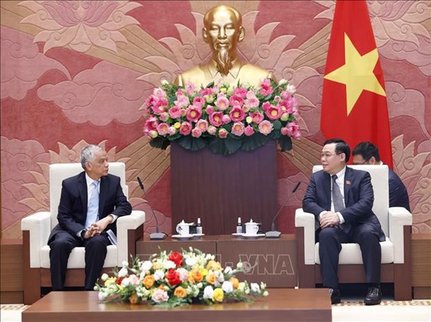 越南国会主席王廷惠会见老挝国会副主席宋玛·奔舍那 hinh anh 1