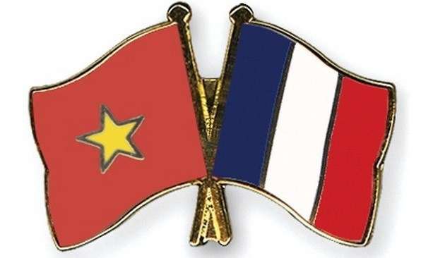 越南领导人致电祝贺法国国庆日 hinh anh 1