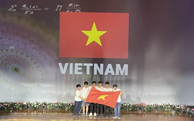 2022年国际数学奥林匹克竞赛：越南在 104 个国家和地区中排名第 4 hinh anh 1