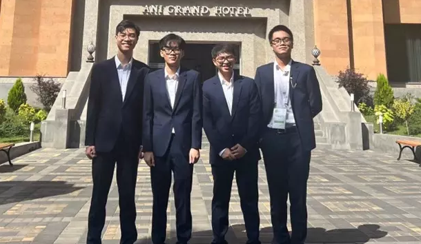 越南学生在2022年国际生物奥林匹克竞赛获得一银三铜 hinh anh 1