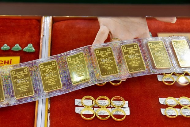 7月18日下午越南国内黄金价格每两“蒸发”近400万越盾 hinh anh 1