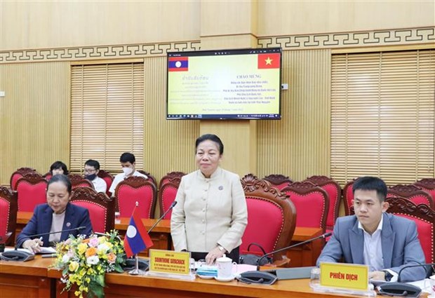 老挝国会代表团访问越南太原省 hinh anh 1