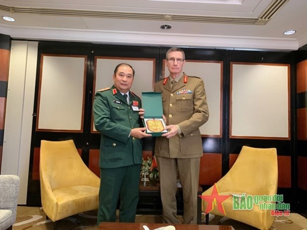 越南人民军副总参谋长冯士晋中将出席2022年印太国防司令会议 hinh anh 2