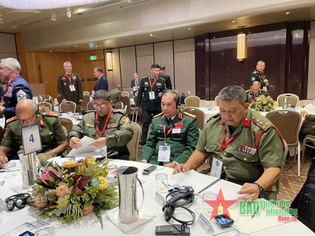 越南人民军副总参谋长冯士晋中将出席2022年印太国防司令会议 hinh anh 1