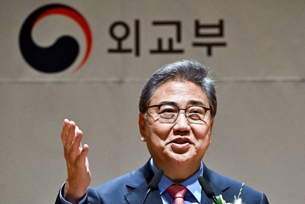 韩国外长朴振将出席在下周举行的年度东盟系列会议 hinh anh 1