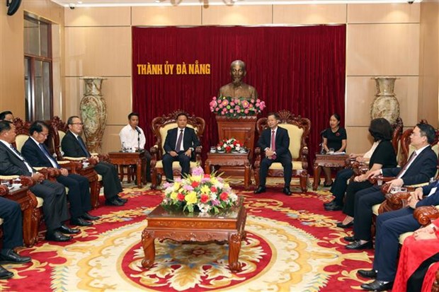 越老关系60周年：促进岘港与老挝中南部5省之间的合作关系 hinh anh 1