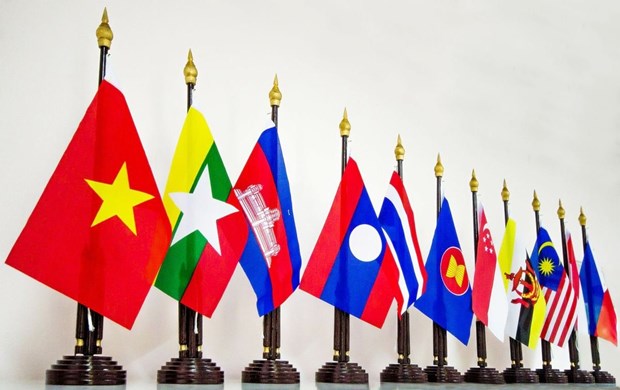 东盟成立55周年：越南为增强凝聚力提升东盟经济活力做出贡献 hinh anh 2