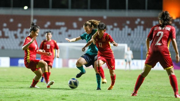 越南女足U18获得2022年东南亚女足锦标赛亚军 hinh anh 1