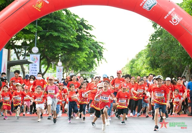 全国3000名儿童将参加在胡志明市举行的“Lof Kun快乐跑”比赛 hinh anh 1