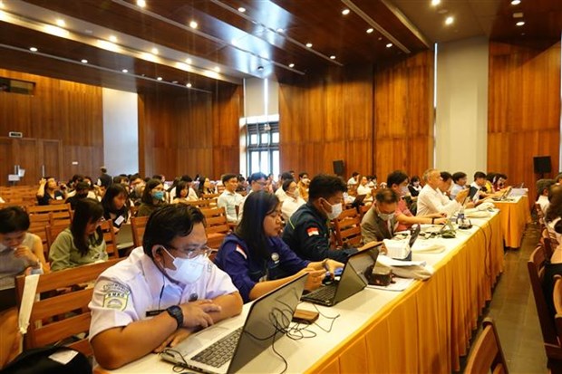 2022年越南地球与环境科学国际会议在平定省举行 hinh anh 2