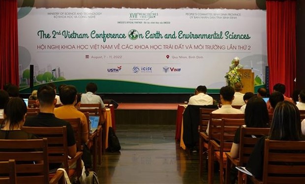 2022年越南地球与环境科学国际会议在平定省举行 hinh anh 1