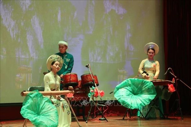 柬埔寨越南文化周隆重开幕 hinh anh 1