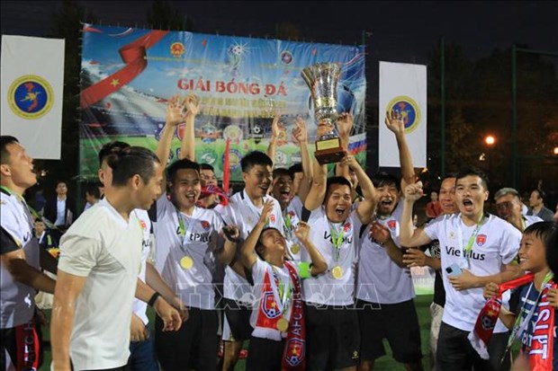 2022年夏季旅俄越南人社群足球锦标赛圆满落幕 hinh anh 1