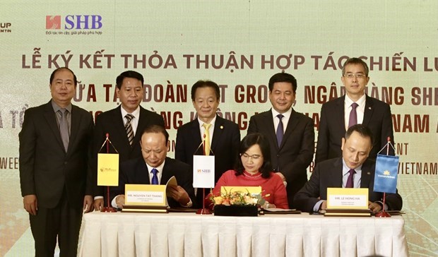 越航与T&T 集团、SHB银行和T&Y SuperPortTM公司签署合作协议 hinh anh 1