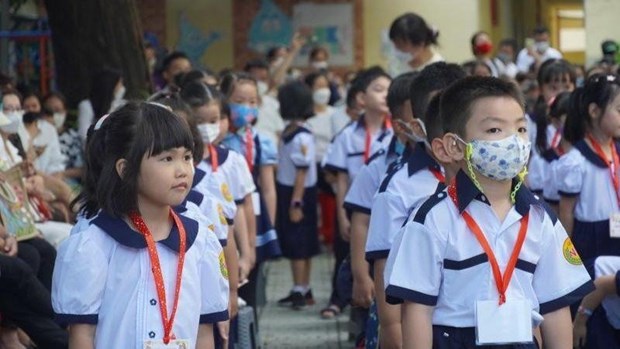 2022-2023新学年：胡志明市160万余名学生重返校园 hinh anh 1